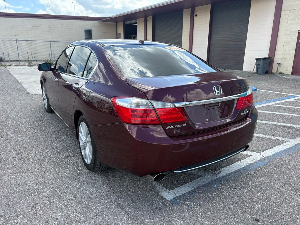 Used 2014 Honda Accord Touring image 5