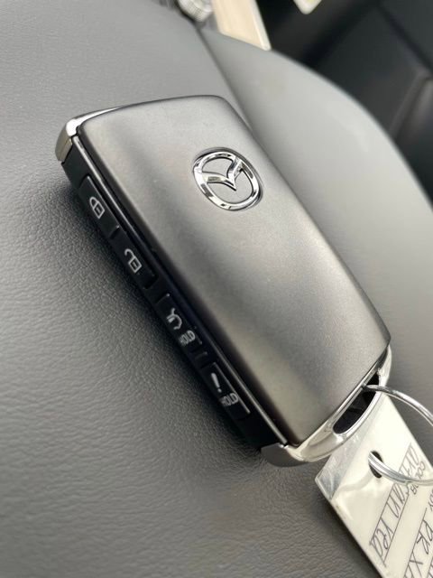 Used 2024 MAZDA CX-90 Plug-In Hybrid w/ Premium Pkg AWD/4WD image 27