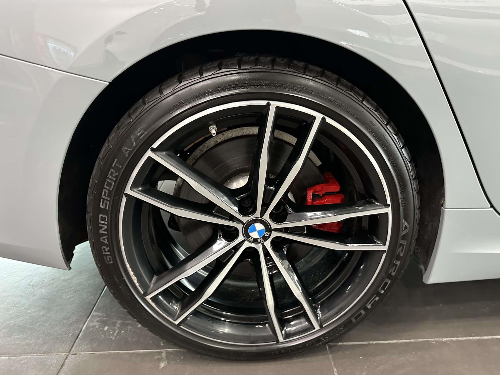 Used 2023 BMW 330i xDrive Sedan w/ M Sport Package AWD/4WD image 9