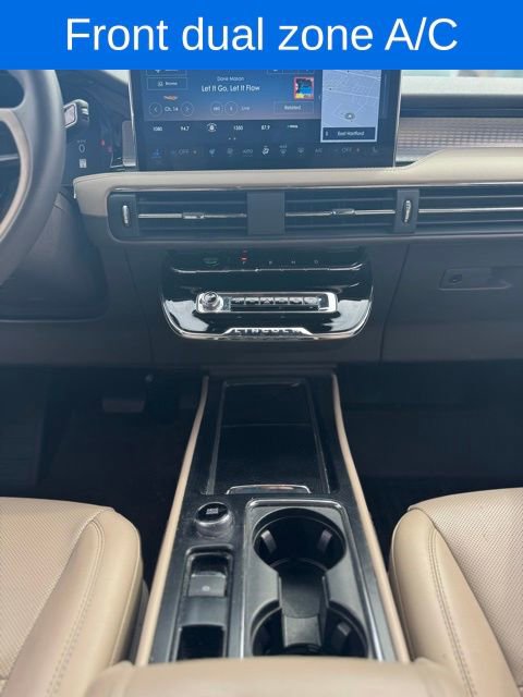 Used 2023 Lincoln Corsair AWD w/ Equipment Group 101A image 14