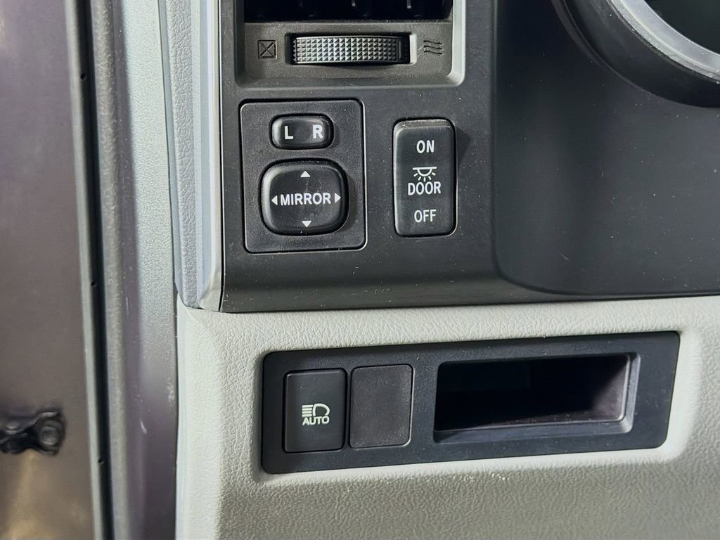 Used 2018 Toyota Sequoia SR5 image 11