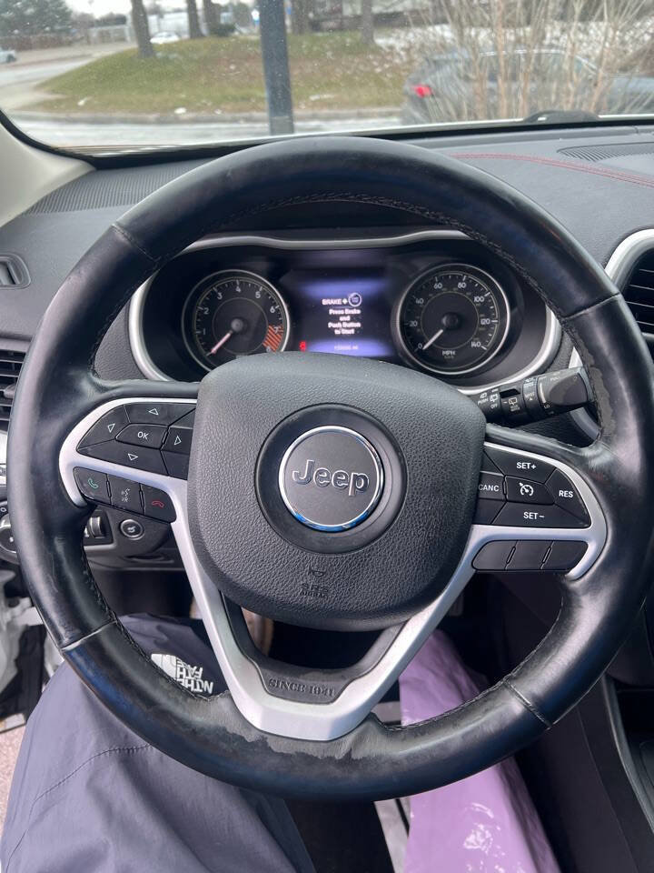 Used 2014 Jeep Cherokee Trailhawk w/ Comfort/Convenience Group image 4