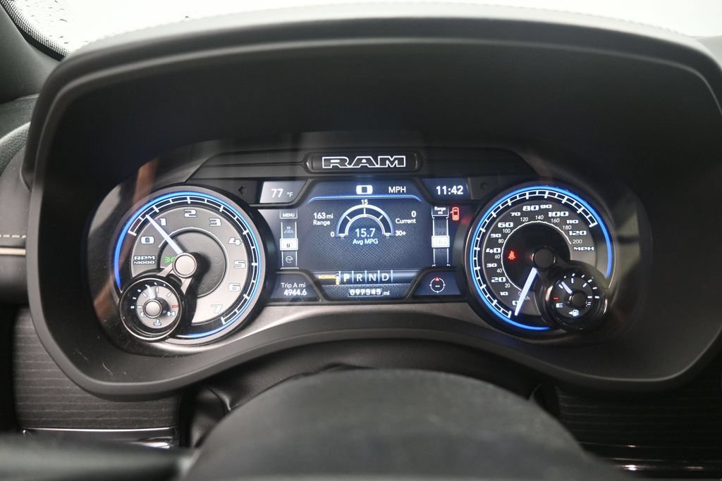 Used 2022 RAM 1500 Limited AWD/4WD image 3