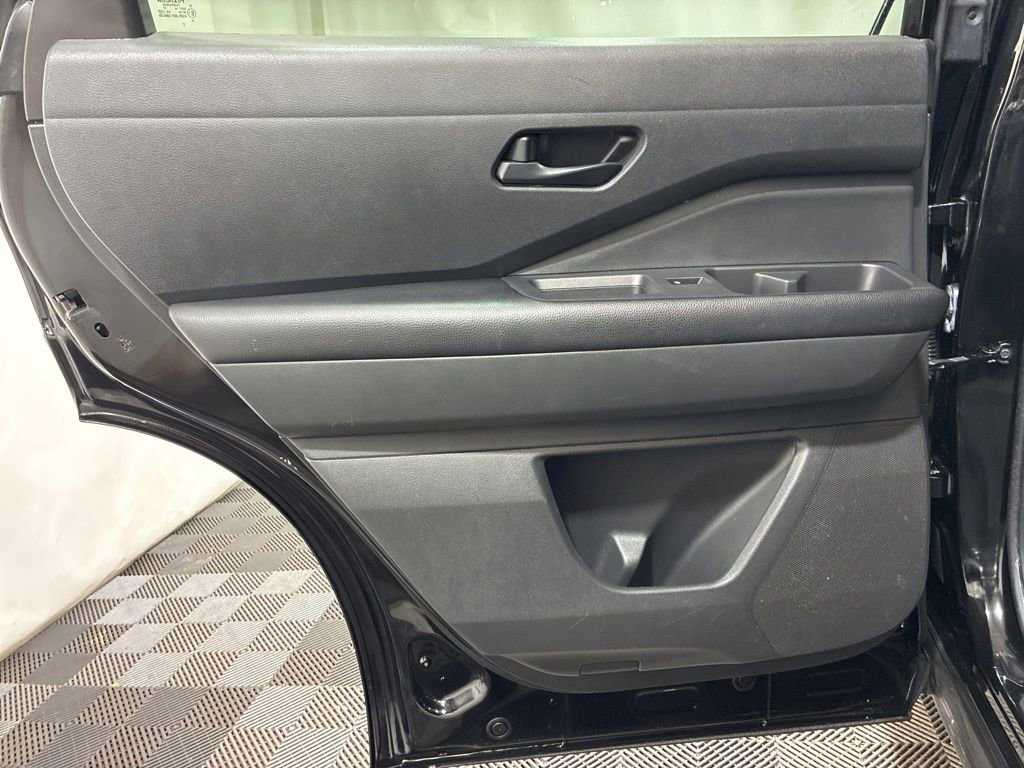Used 2023 Nissan Pathfinder Rock Creek AWD/4WD image 20
