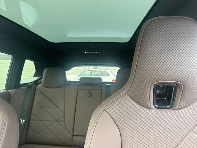 Certified 2024 BMW iX xDrive50 AWD/4WD image 27