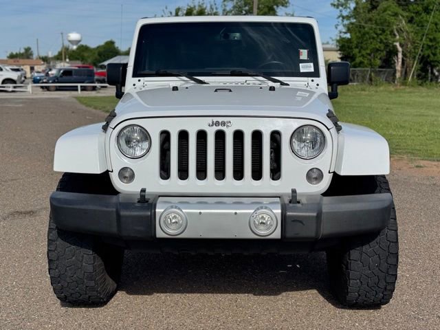 Used 2015 Jeep Wrangler Unlimited Sahara w/ Max Tow Package AWD/4WD image 2