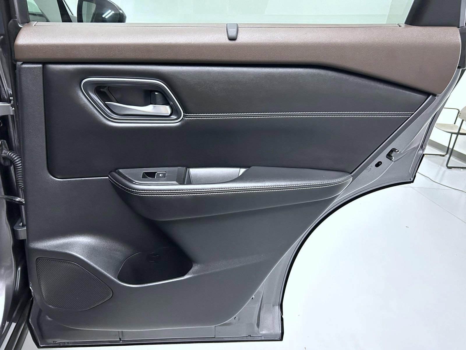 Used 2023 Nissan Rogue Platinum w/ Platinum Premium Package image 17