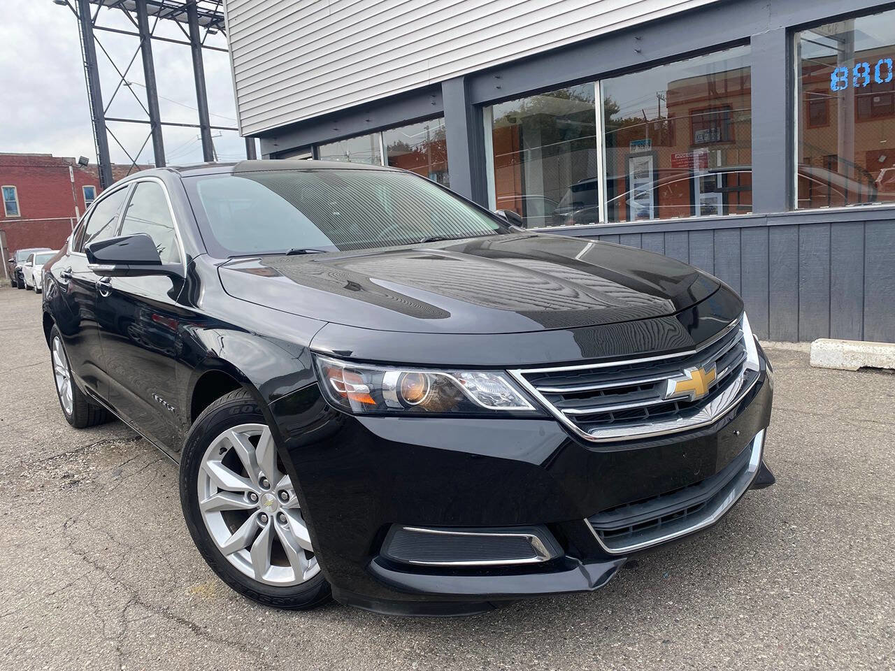 Used 2017 Chevrolet Impala LT image 4