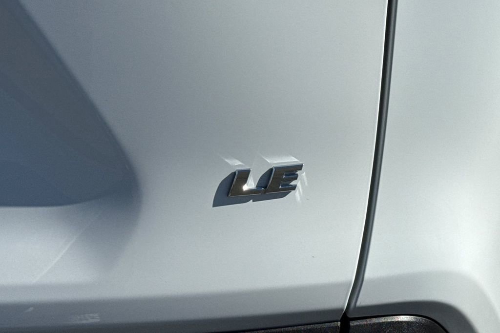 Used 2025 Toyota RAV4 LE image 13