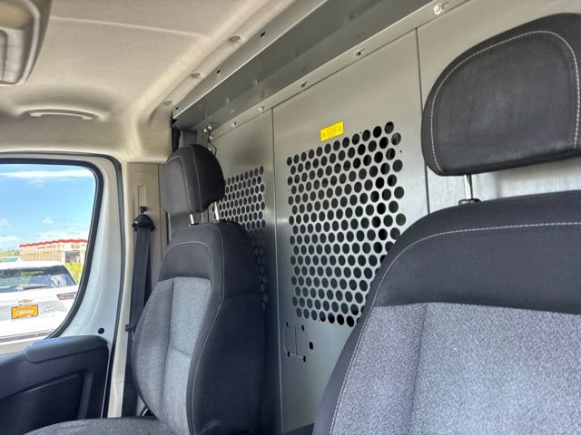 Used 2021 RAM ProMaster 2500 w/ Convenience Group FWD image 21