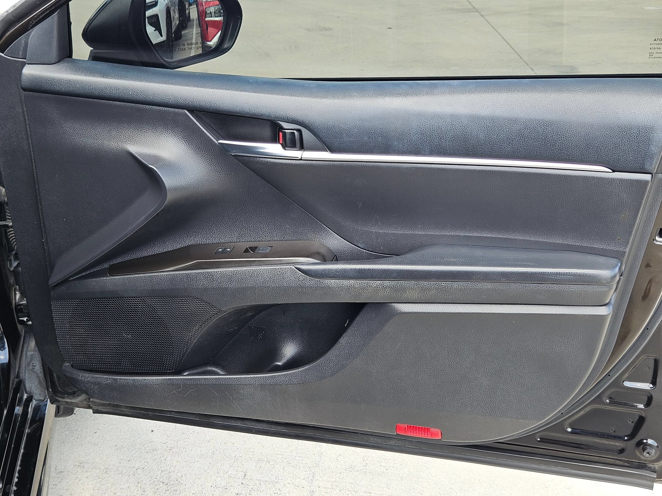 Used 2022 Toyota Camry SE FWD image 28