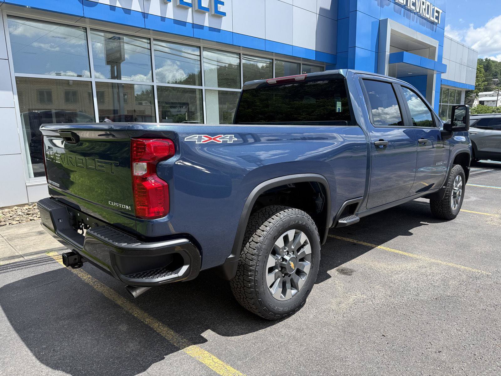New 2026 Chevrolet Silverado 2500 Custom AWD/4WD image 5