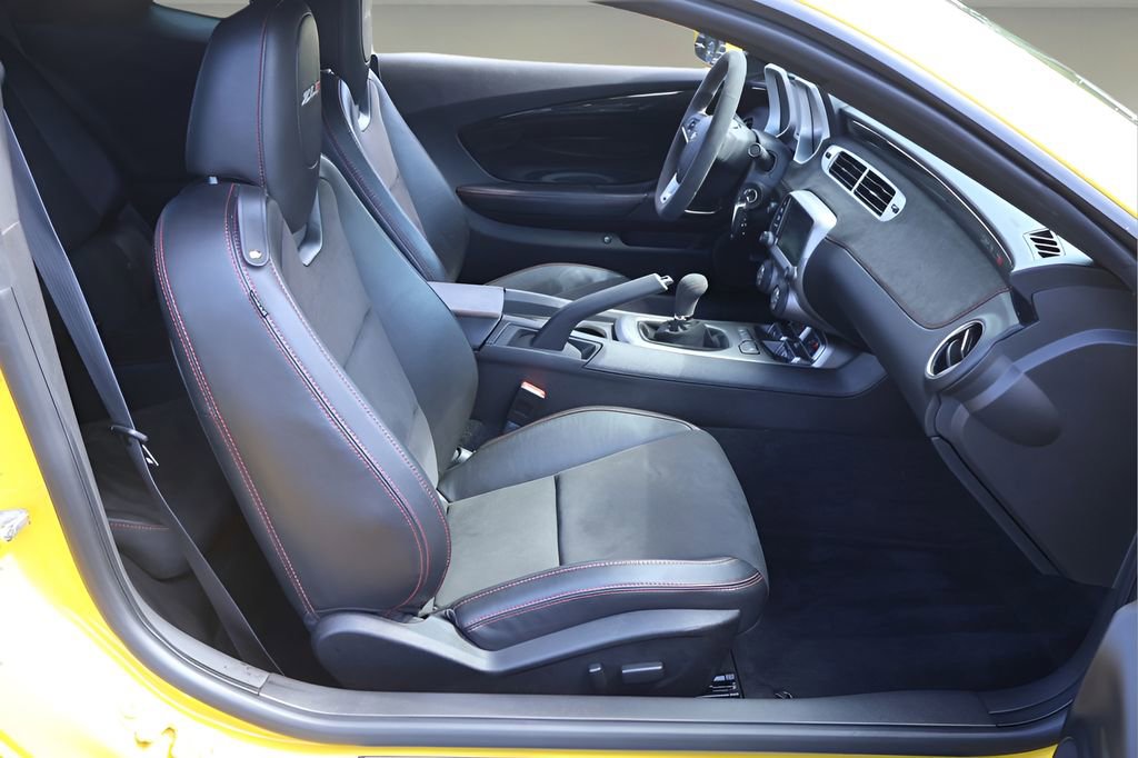 Used 2013 Chevrolet Camaro ZL1 RWD image 19