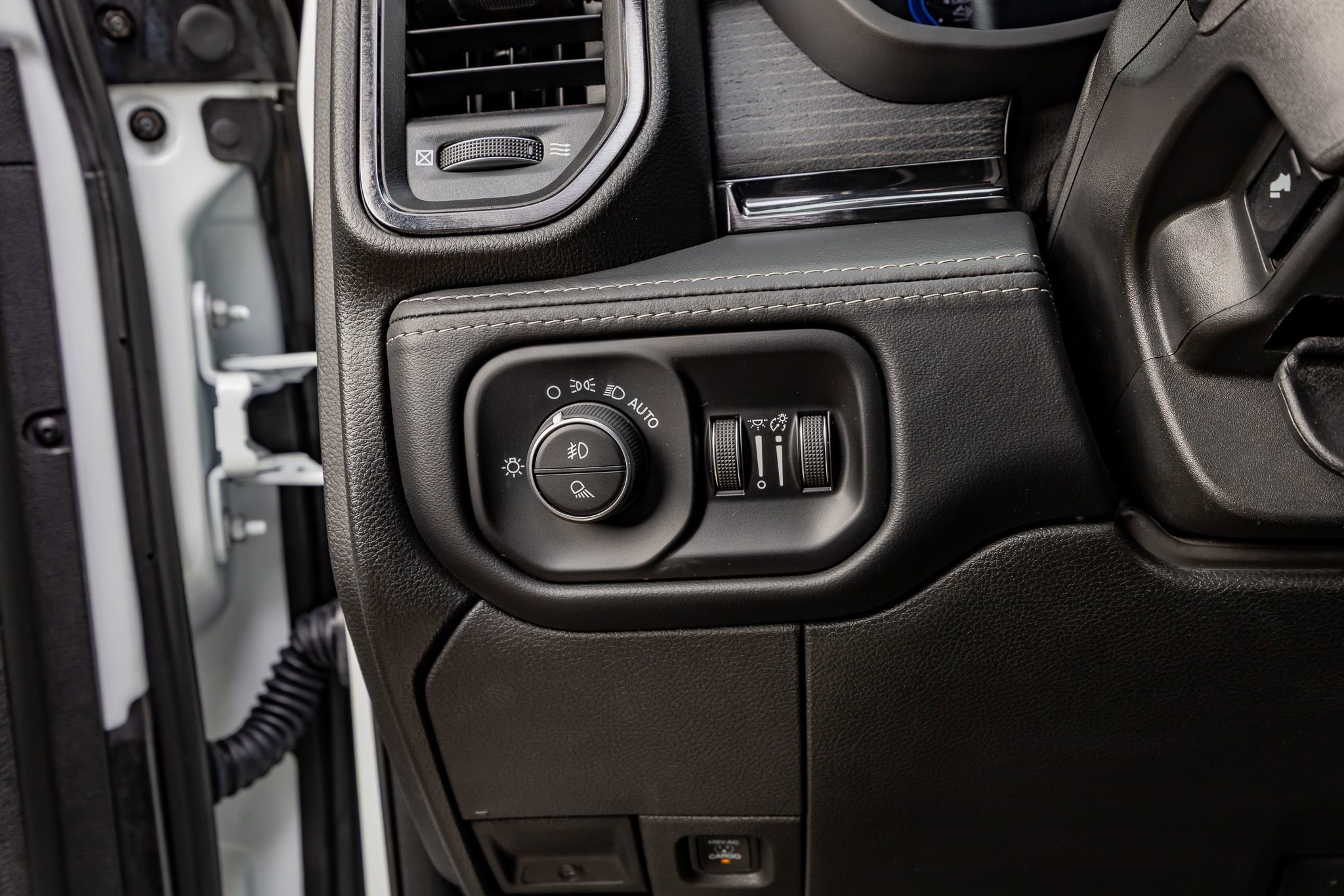 Used 2023 RAM 3500 Limited w/ Night Edition image 21