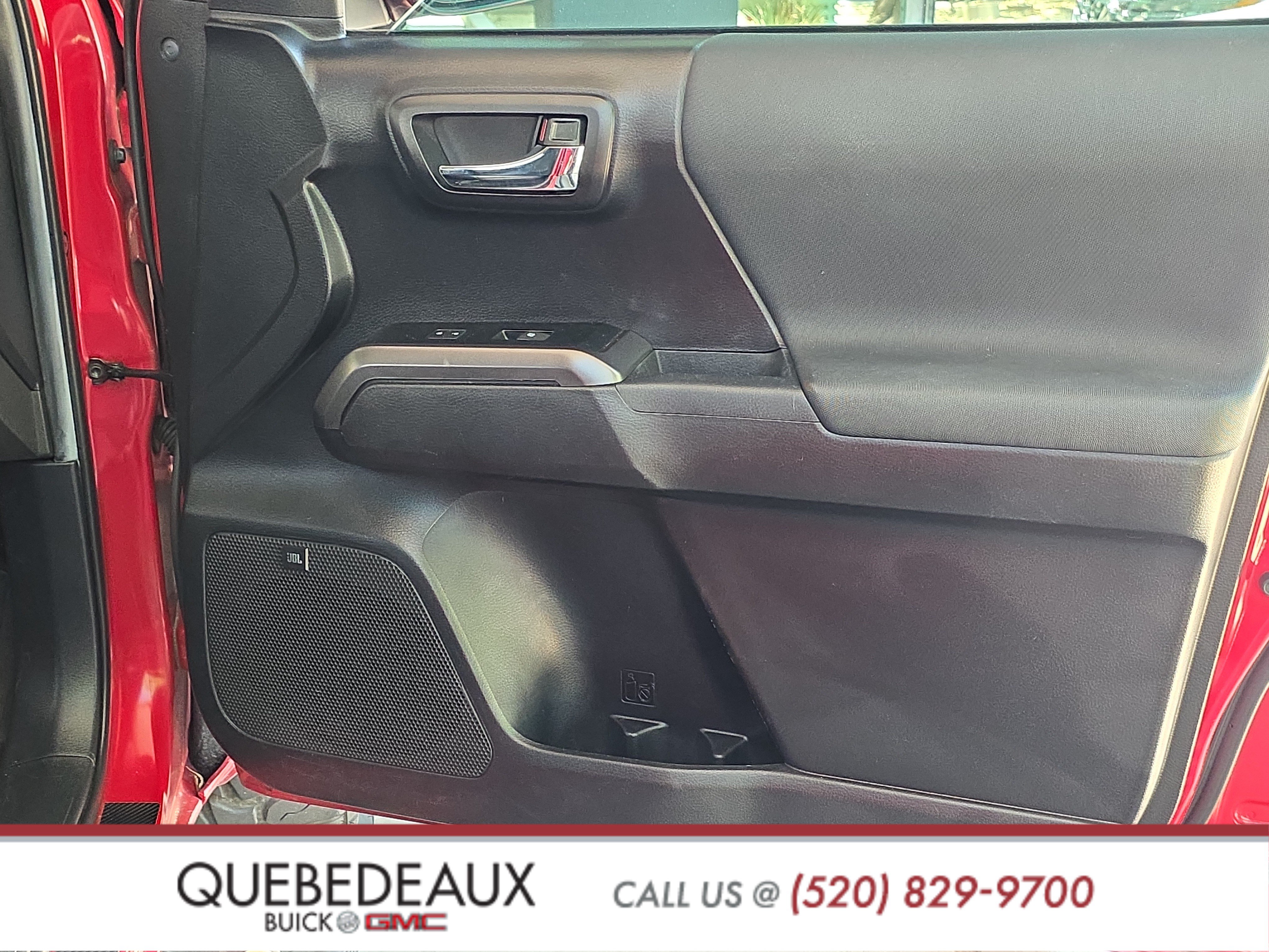 Used 2022 Toyota Tacoma TRD Sport w/ TRD Premium Sport Package AWD/4WD image 28