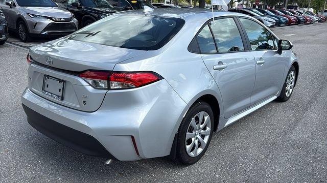 Certified 2025 Toyota Corolla LE FWD image 10