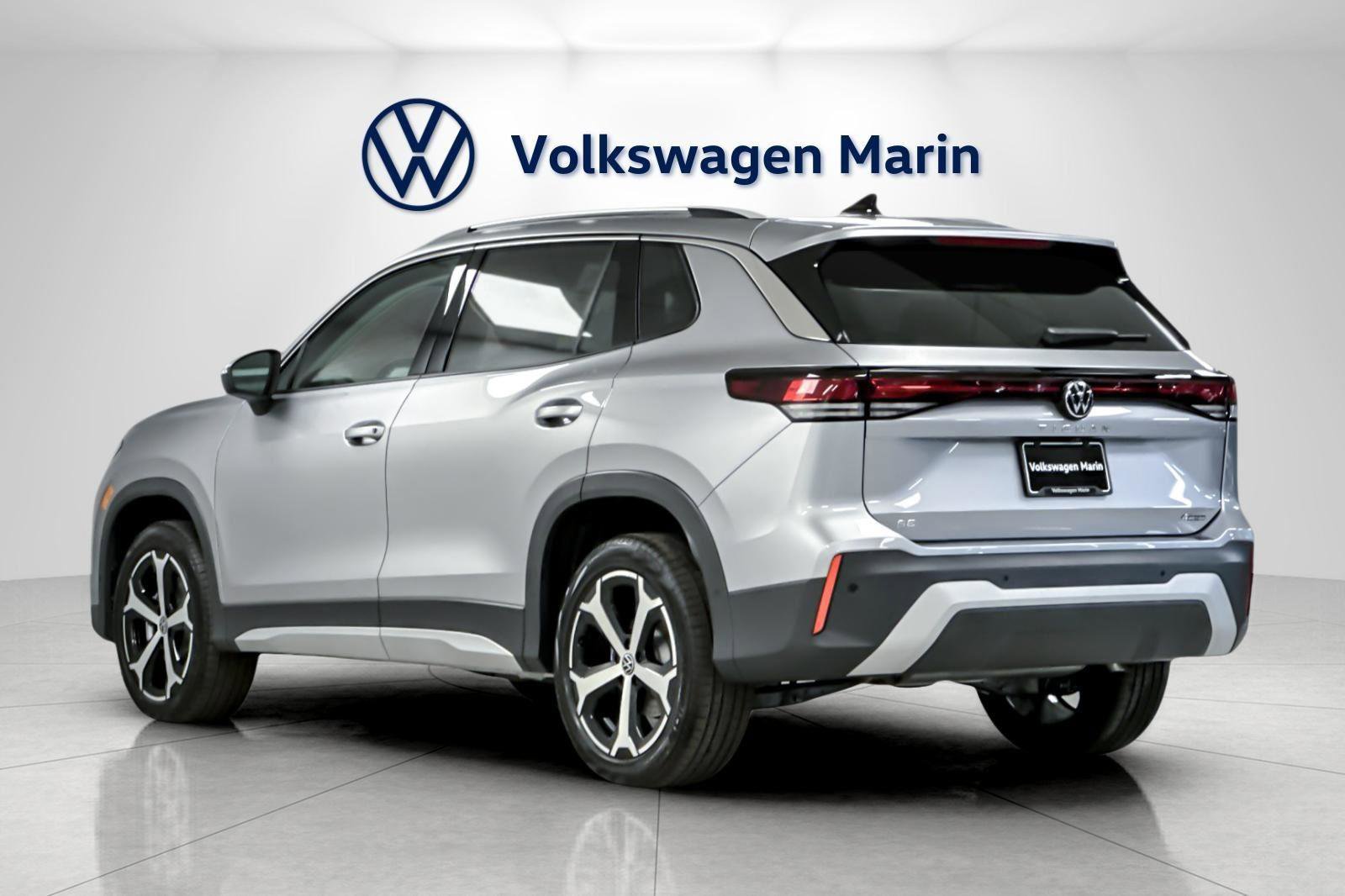 New 2026 Volkswagen Tiguan SE image 3