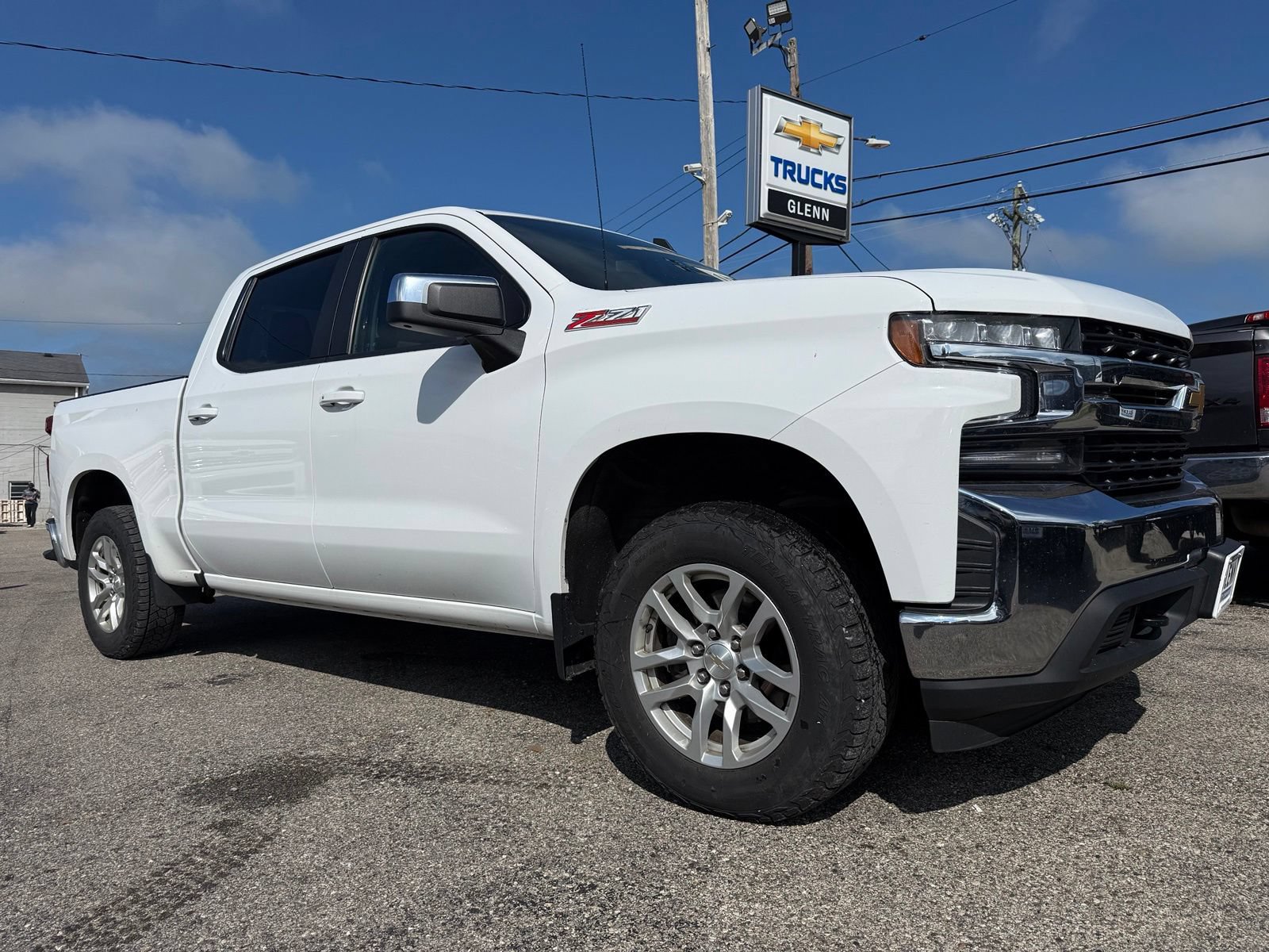 Used 2022 Chevrolet Silverado 1500 LT AWD/4WD image 8