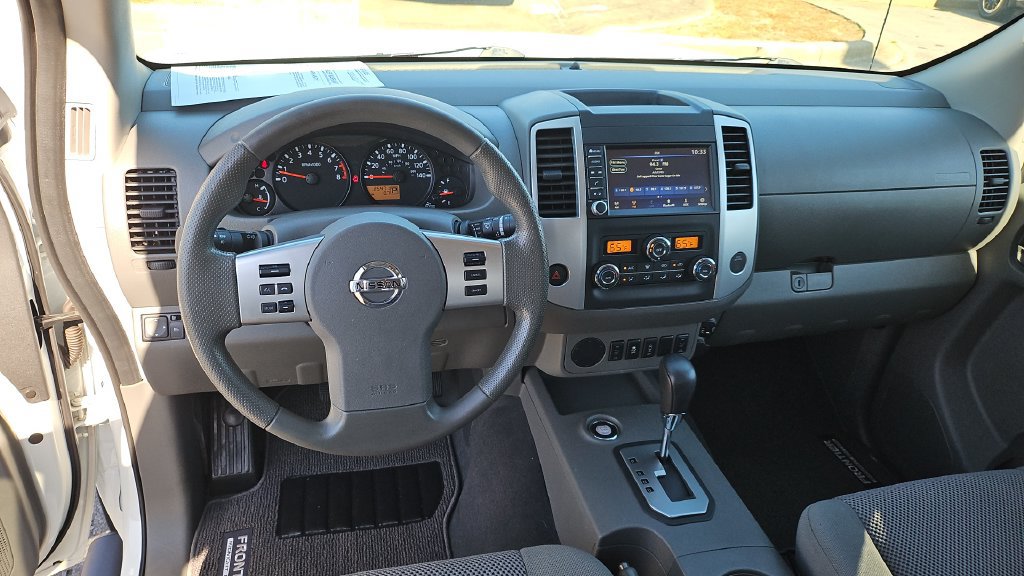 Certified 2020 Nissan Frontier SV w/ Midnight Edition Floor Mats RWD image 6