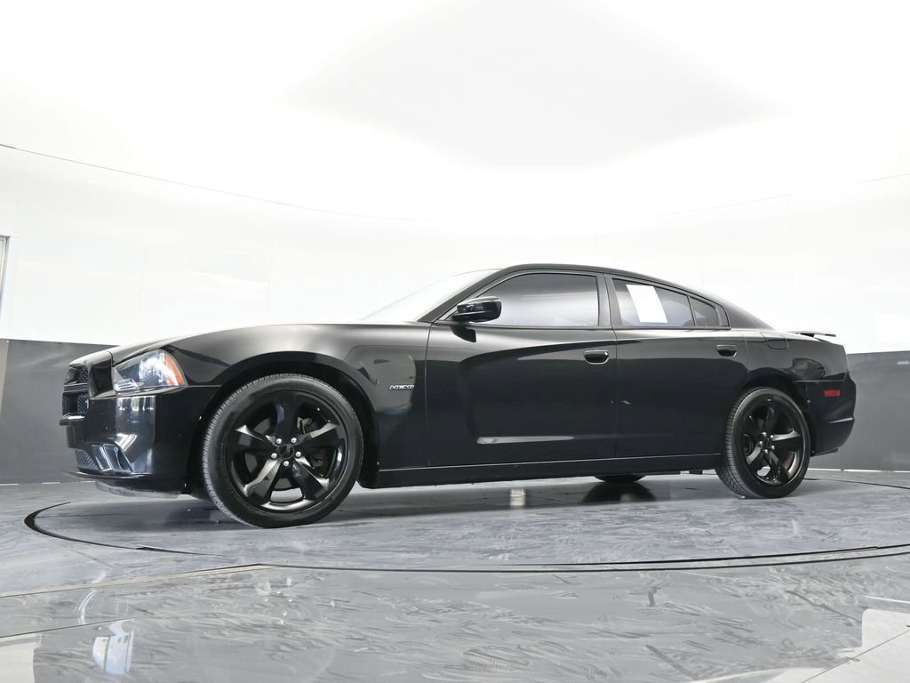 Used 2014 Dodge Charger R/T w/ Blacktop Package image 54