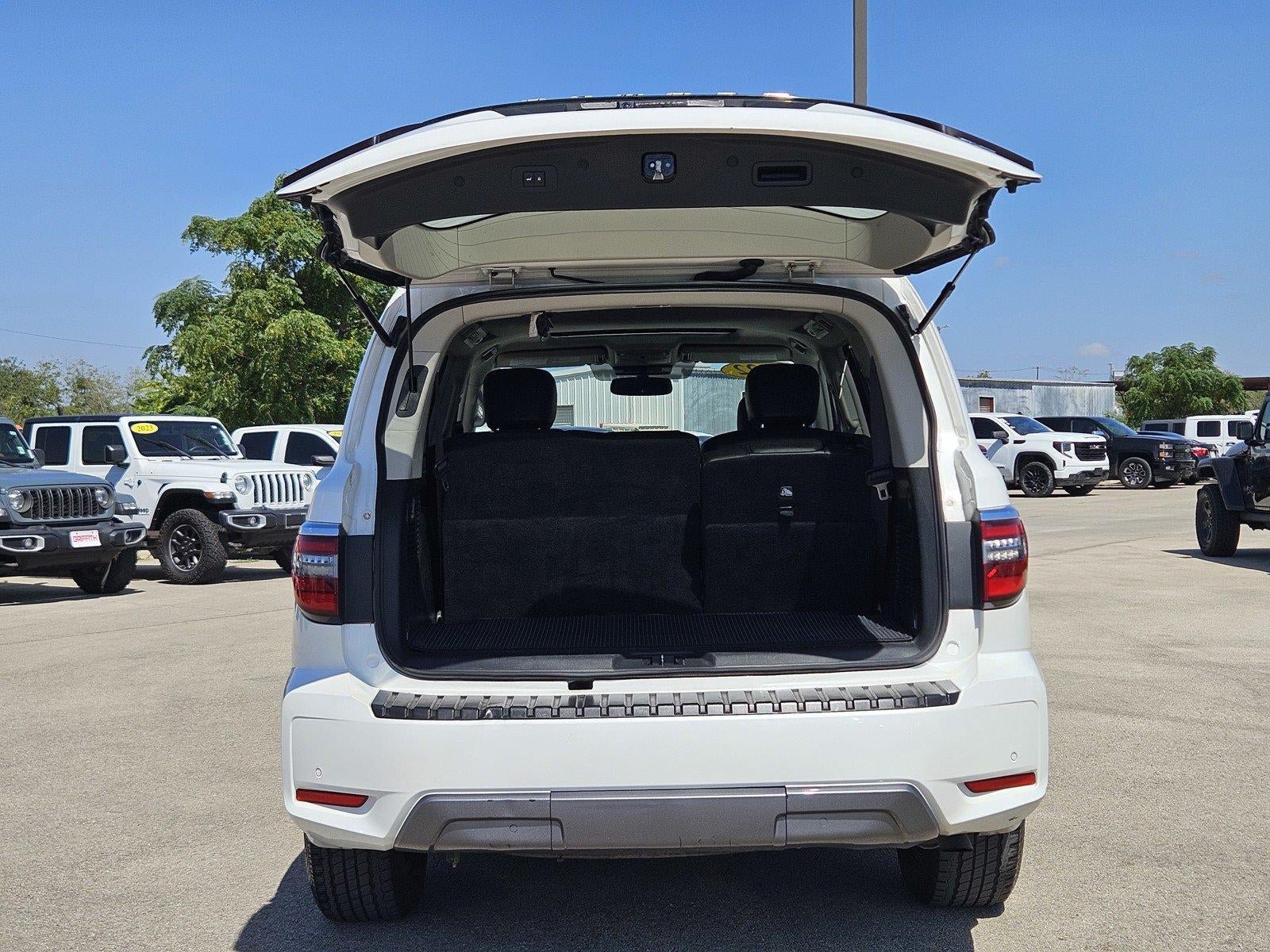 Used 2022 Nissan Armada SL w/ Captain's Chairs Package RWD image 12
