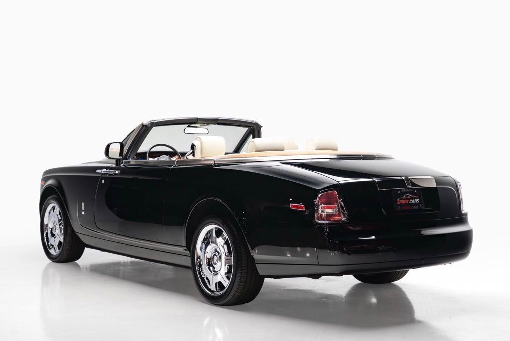 Used 2010 Rolls-Royce Phantom Drophead Coupe image 11