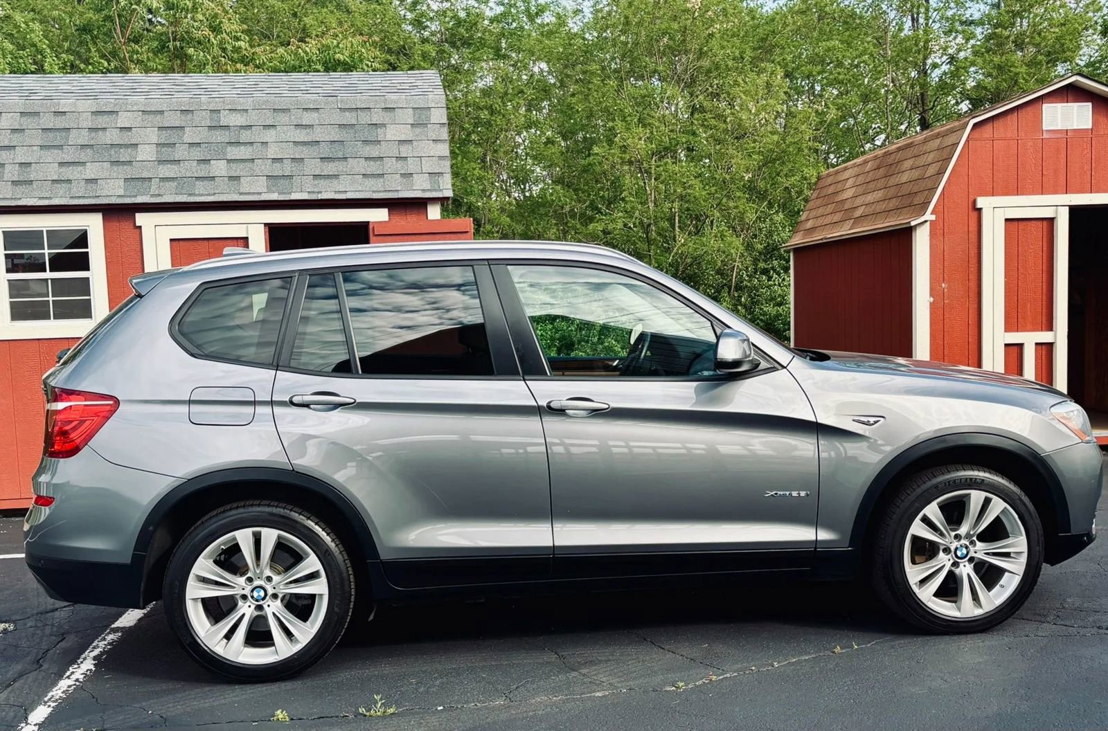 Used 2016 BMW X3 xDrive28i AWD/4WD image 2