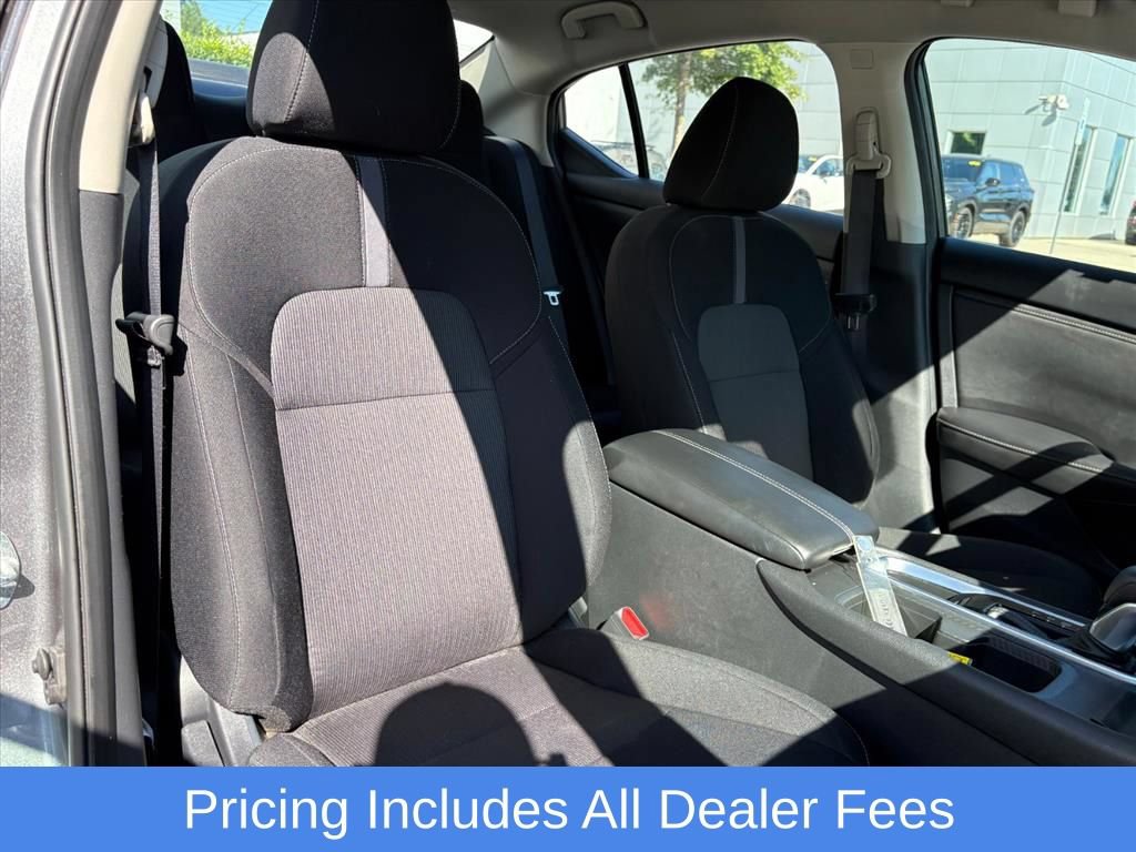 Certified 2023 Nissan Sentra SV FWD image 20