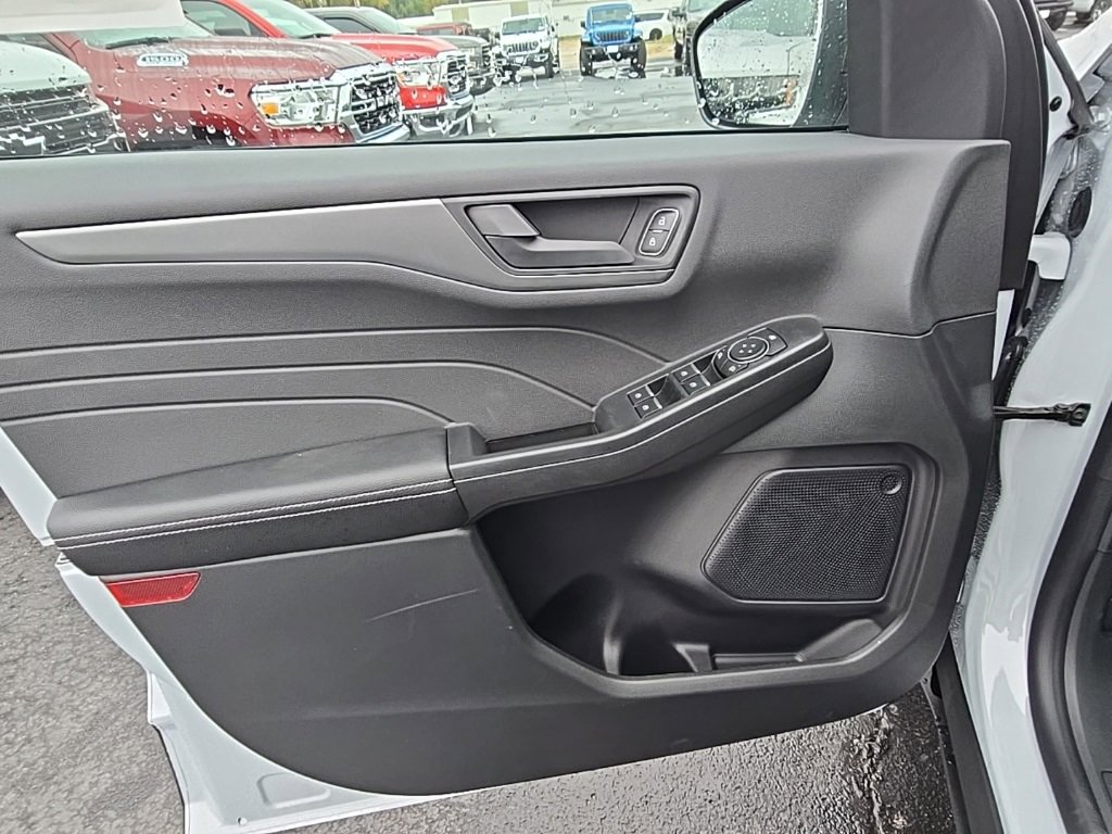 New 2026 Ford Escape Active image 7