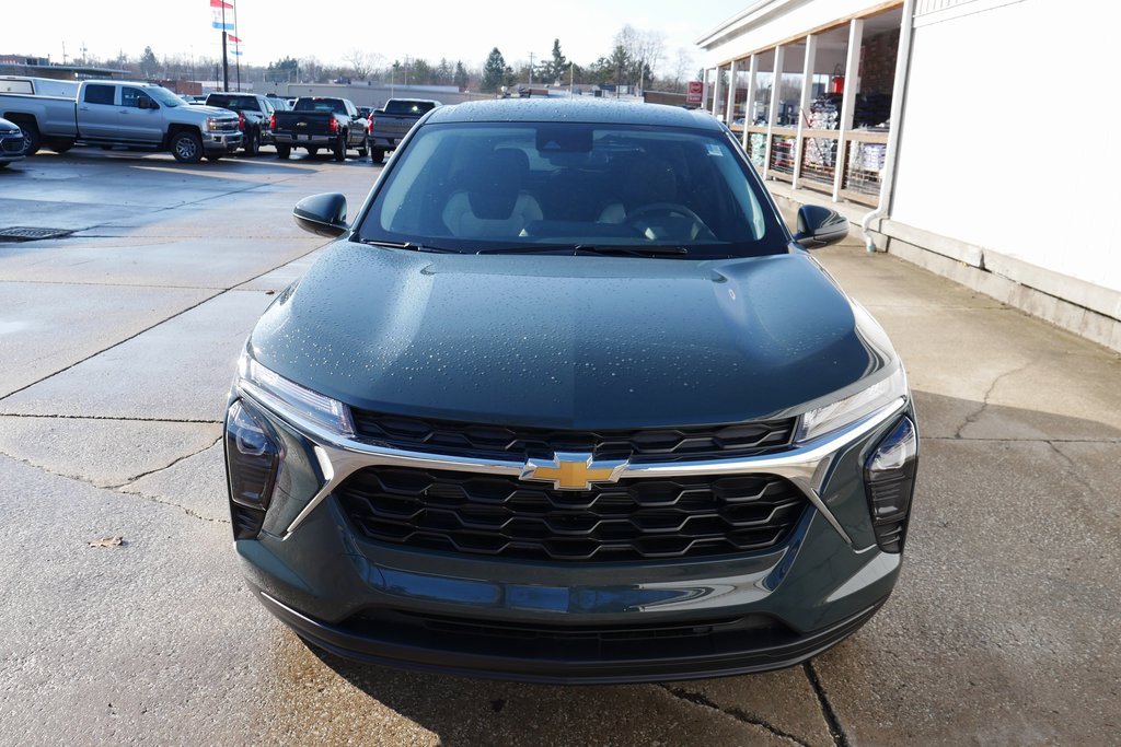 New 2026 Chevrolet Trax LS image 3