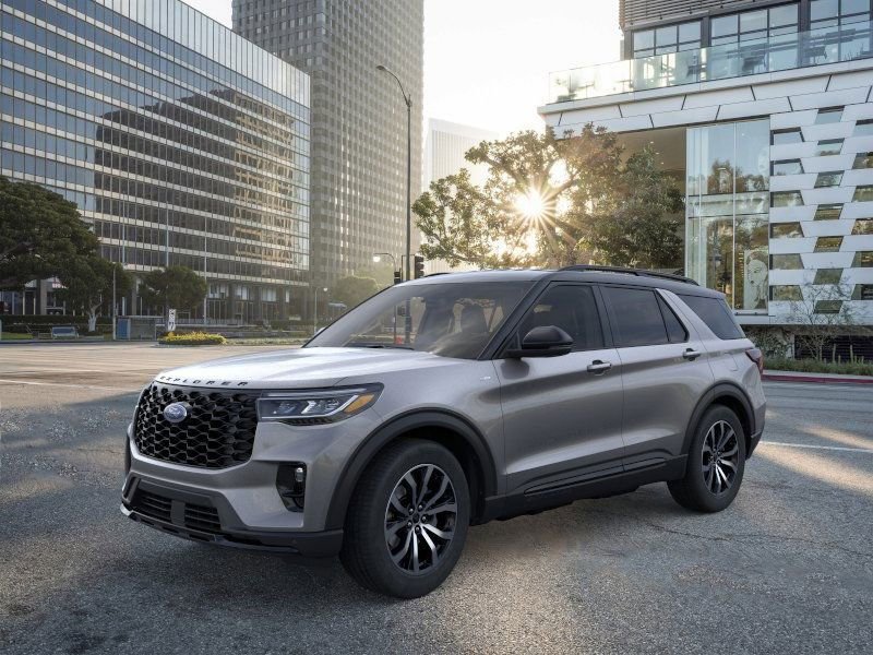 New 2025 Ford Explorer ST-Line w/ Premium Package RWD image 2