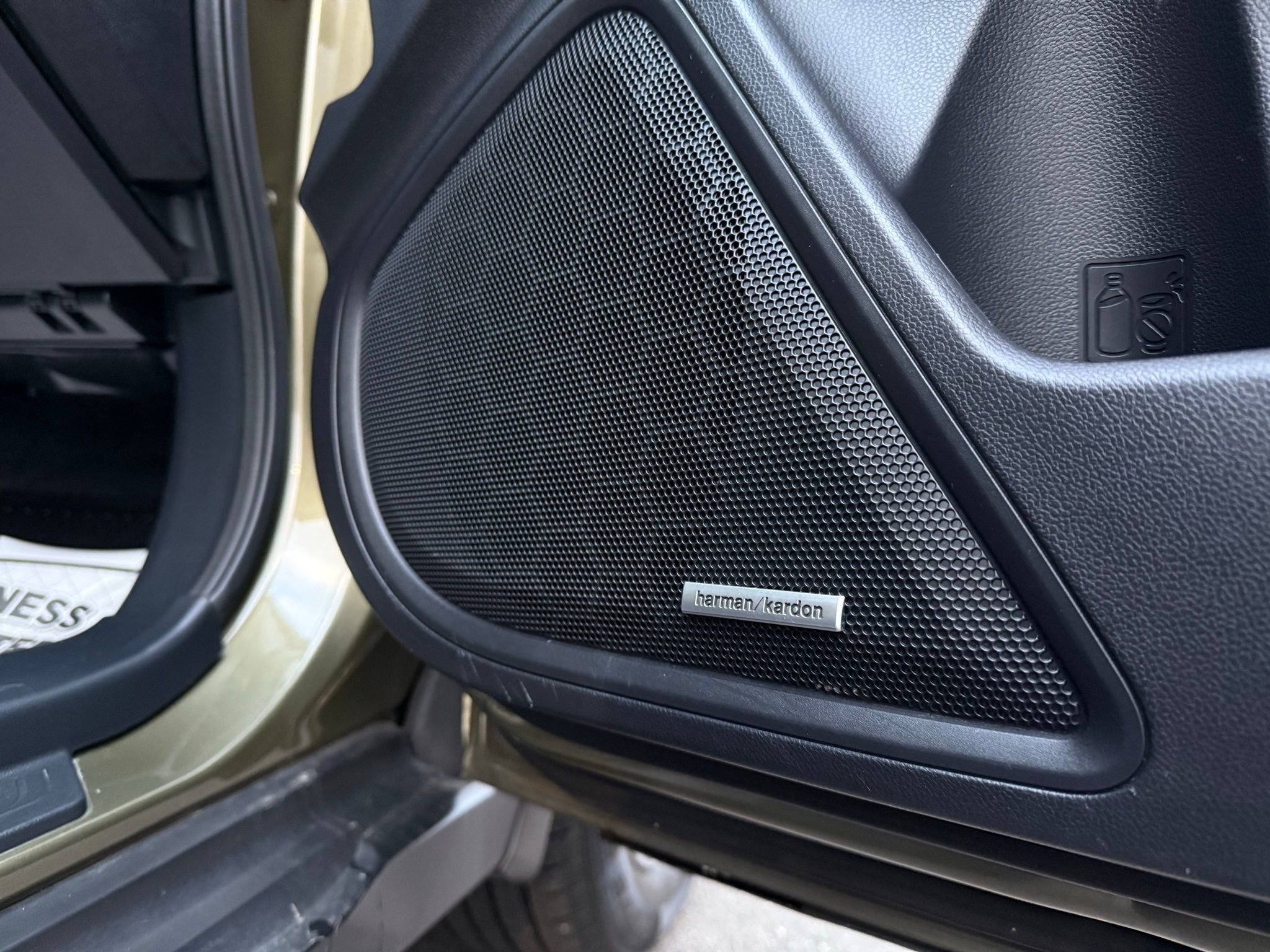 Used 2021 Subaru Outback Limited image 23