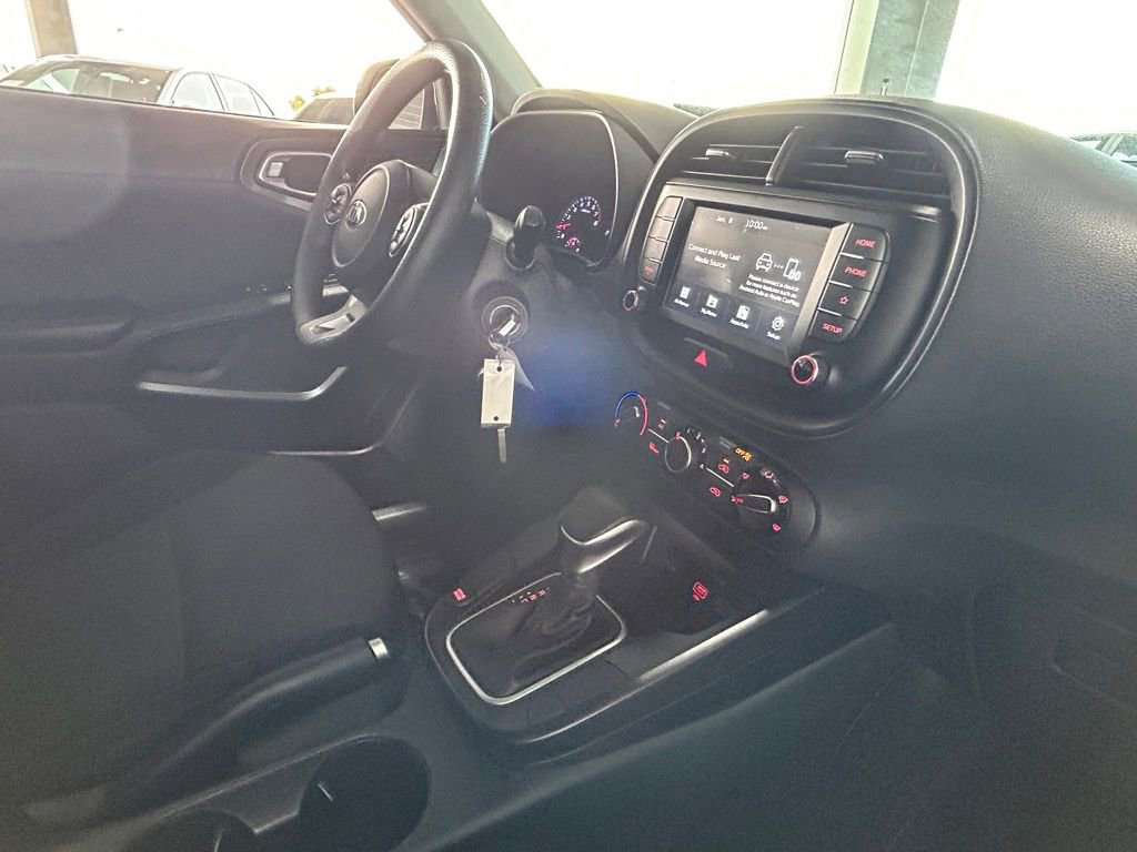 Used 2020 Kia Soul S image 29
