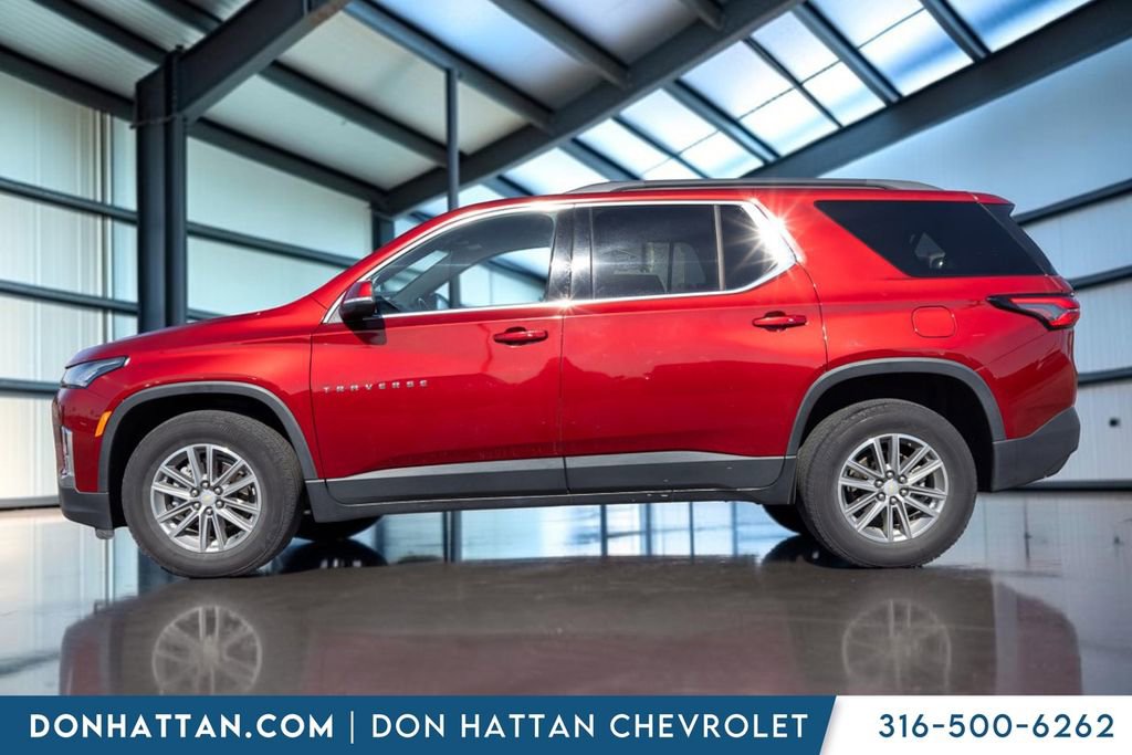Used 2023 Chevrolet Traverse LT AWD/4WD image 2
