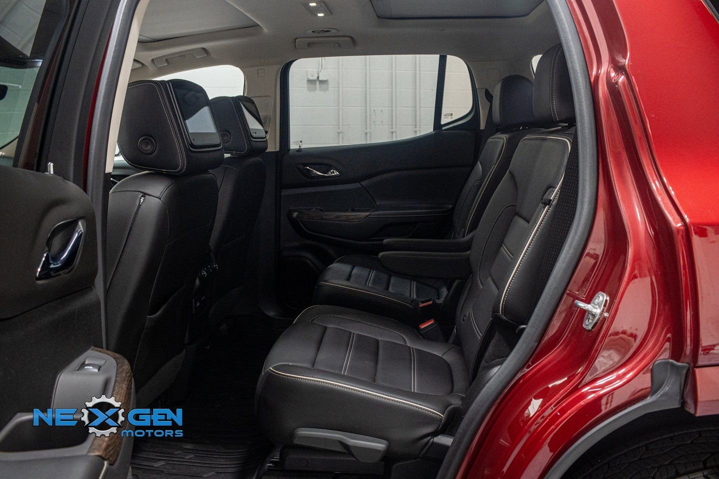 Used 2020 GMC Acadia Denali w/ Denali Ultimate Package image 23