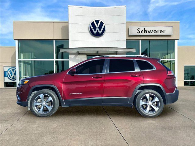 Used 2019 Jeep Cherokee Limited image 1