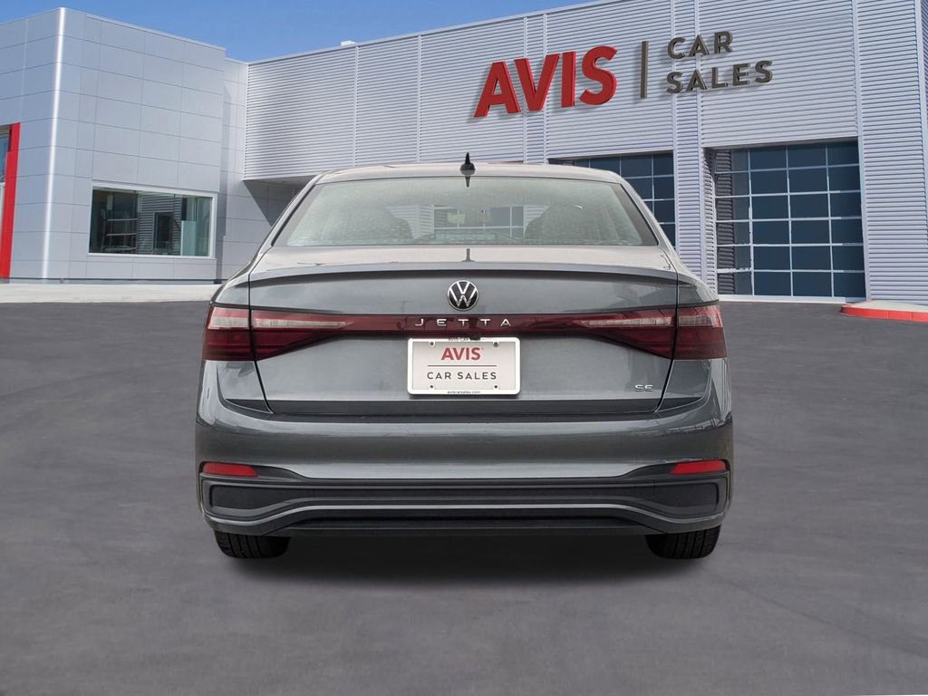 Used 2025 Volkswagen Jetta SE image 5
