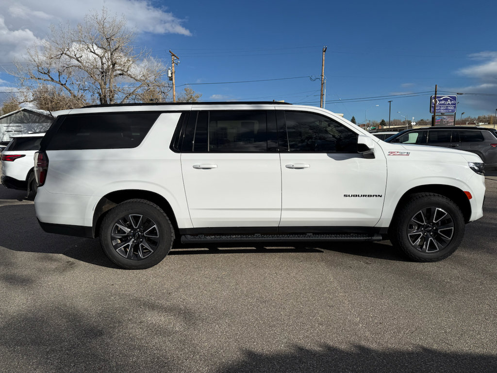 Used 2022 Chevrolet Suburban Z71 image 5
