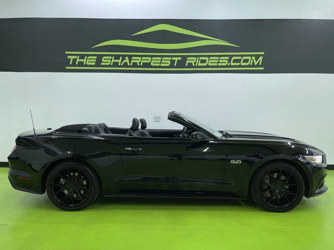 Used 2017 Ford Mustang GT Premium image 11