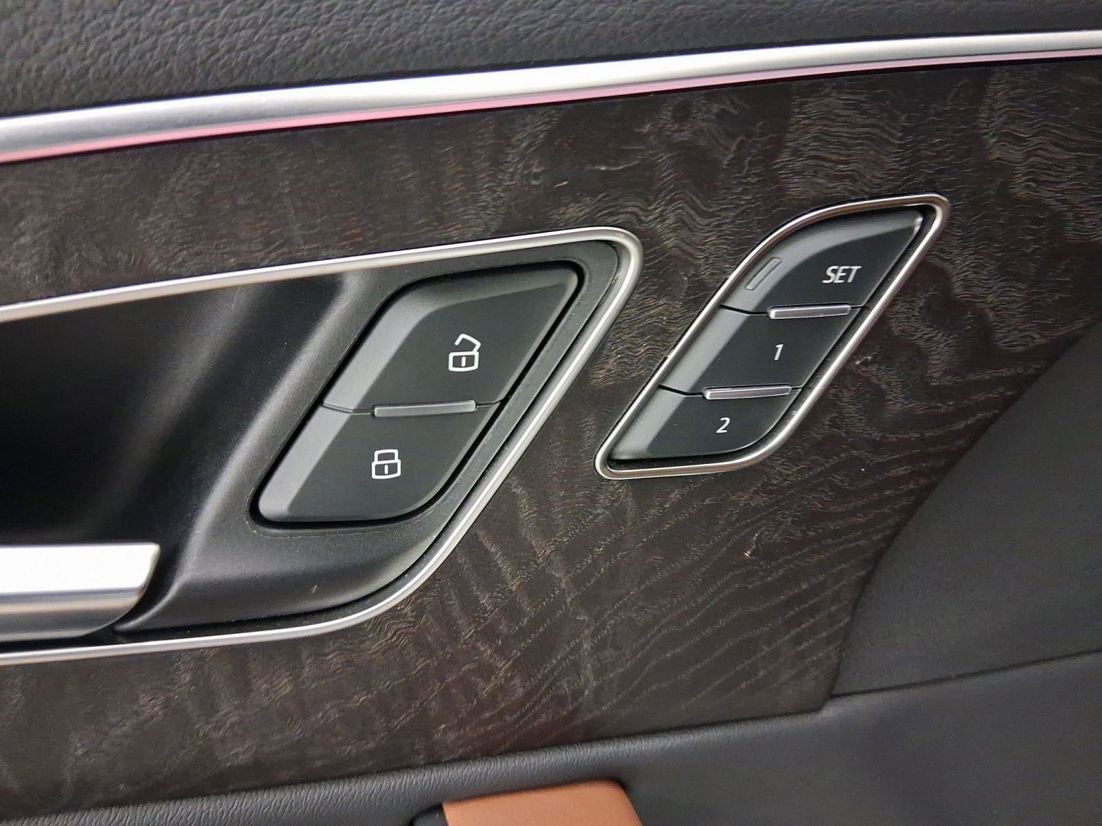 Certified 2024 Audi Q7 Premium Plus image 12