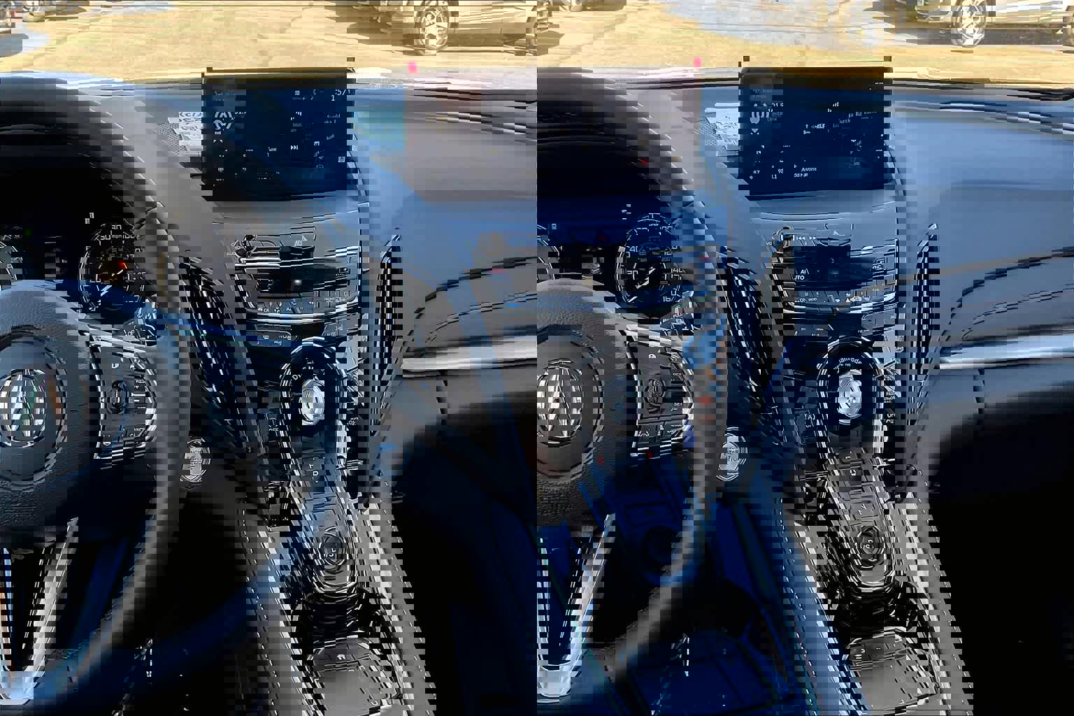 Used 2025 Acura RDX SH-AWD w/ Technology Package image 11