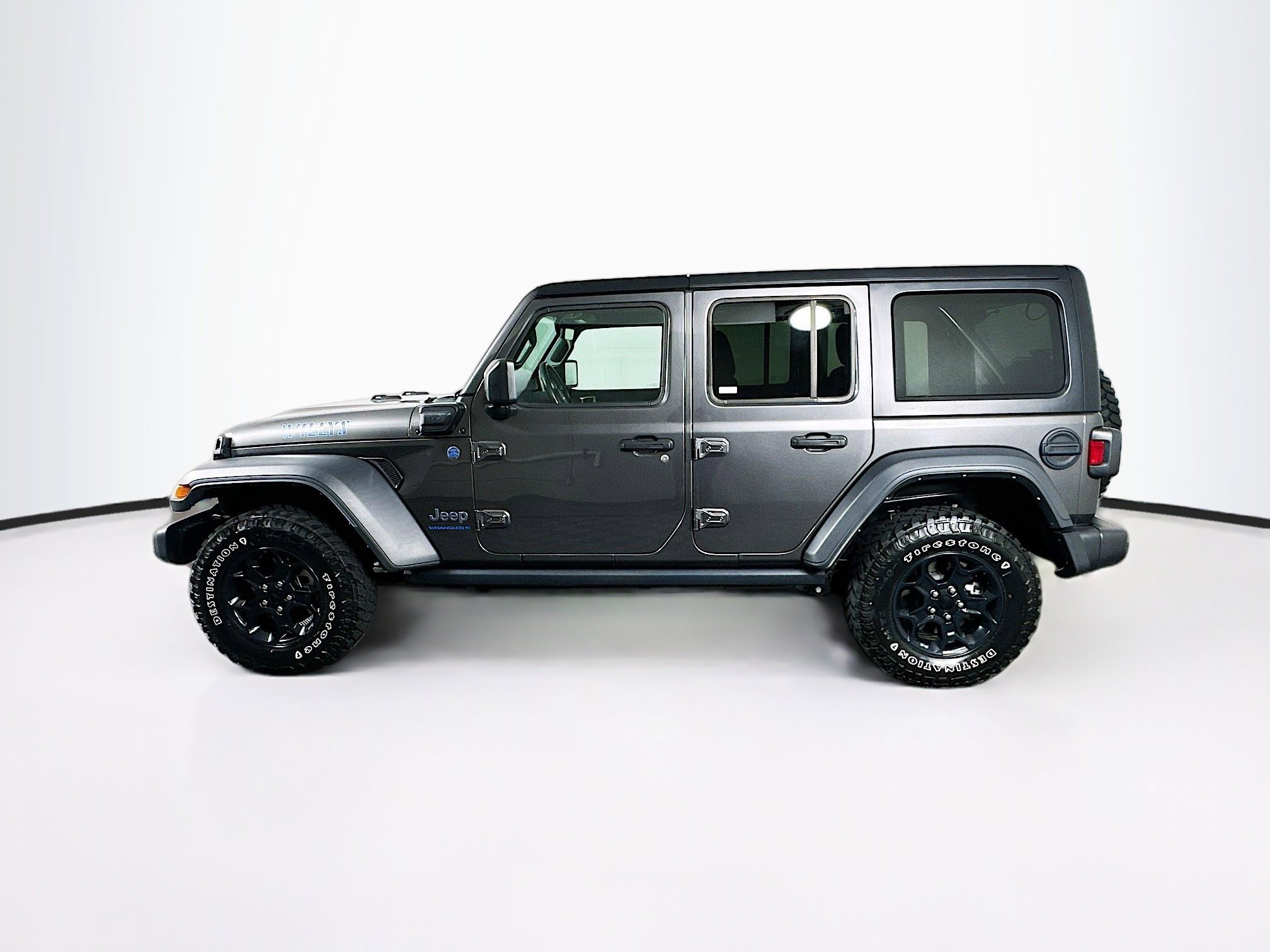 Used 2023 Jeep Wrangler Unlimited w/ Cold Weather Group AWD/4WD image 4