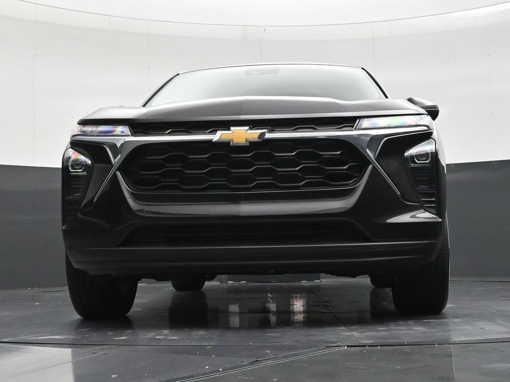 Used 2024 Chevrolet Trax LS w/ LS Convenience Package FWD image 27