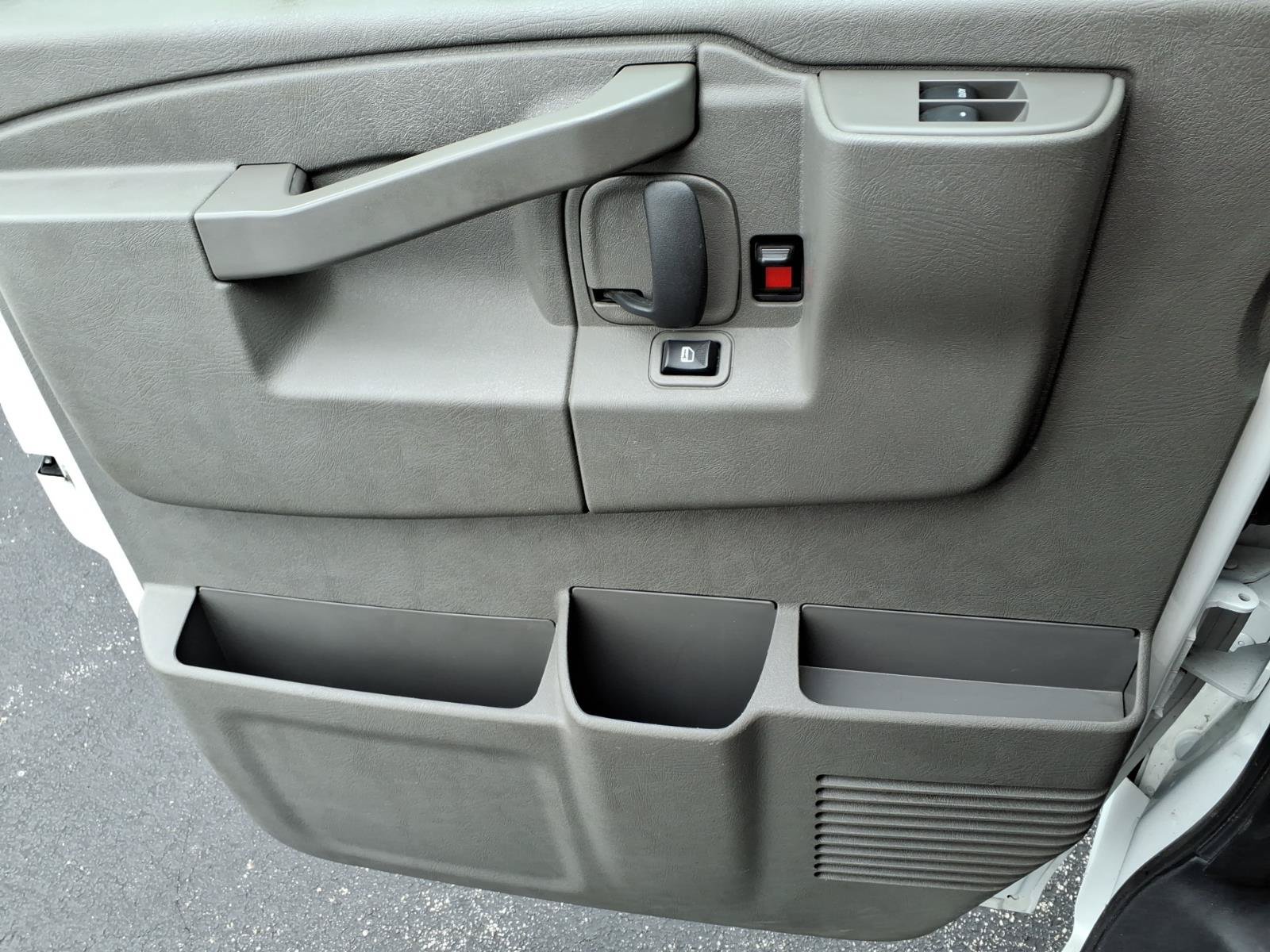 Used 2023 Chevrolet Express 3500 w/ Power Convenience Package RWD image 23