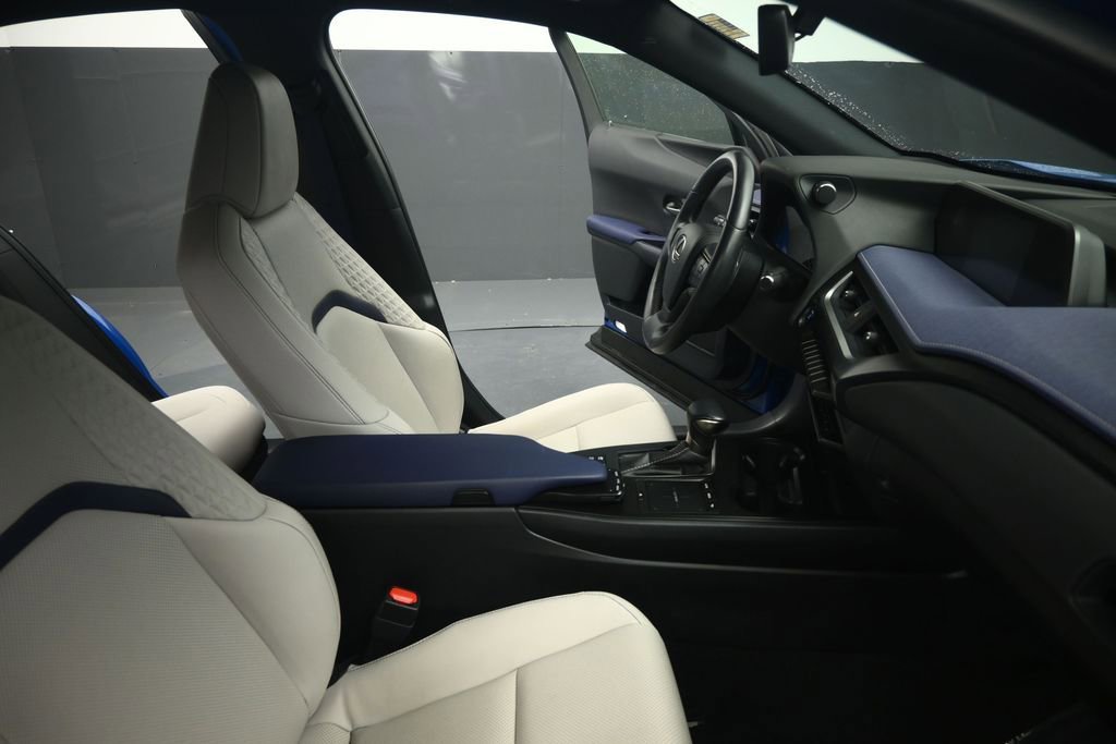 Used 2021 Lexus UX 250h w/ Premium Package AWD/4WD image 60