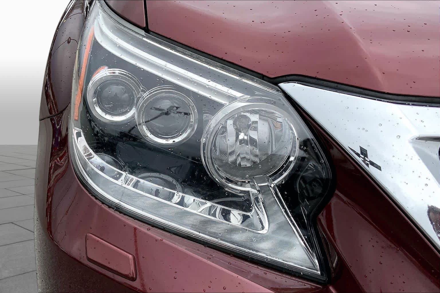Used 2016 Lexus GX 460 w/ Premium Package AWD/4WD image 30