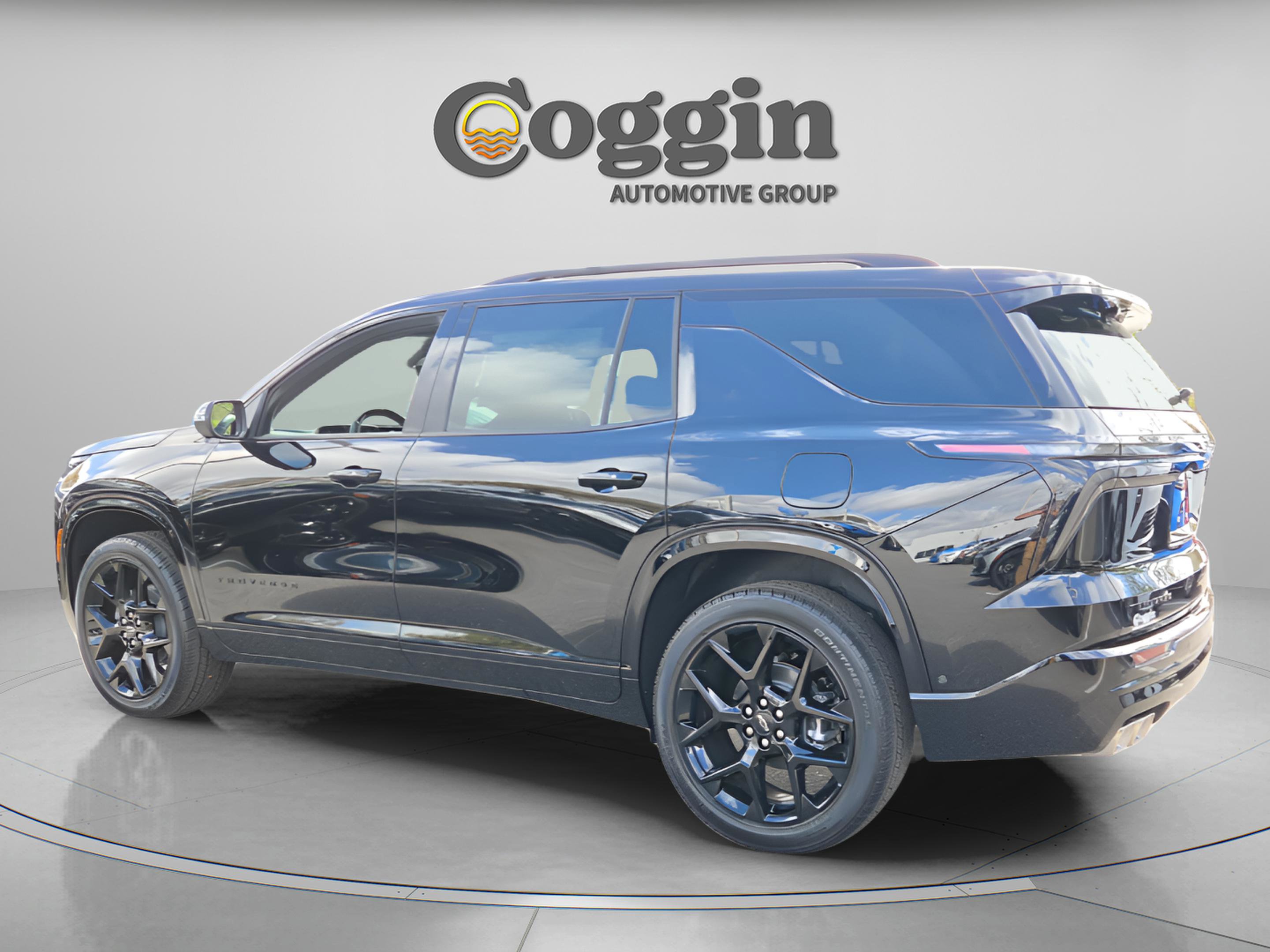 New 2026 Chevrolet Traverse RS w/ LPO, Floor Liner Package image 4