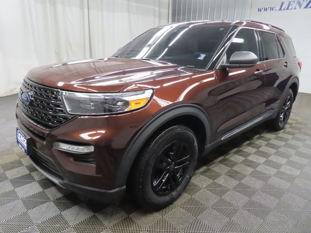 Used 2020 Ford Explorer XLT w/ Equipment Group 202A image 9