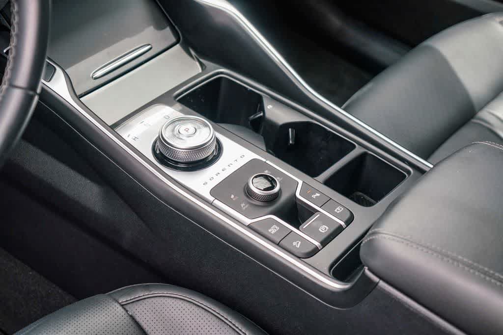 Certified 2025 Kia Sorento EX AWD/4WD image 18
