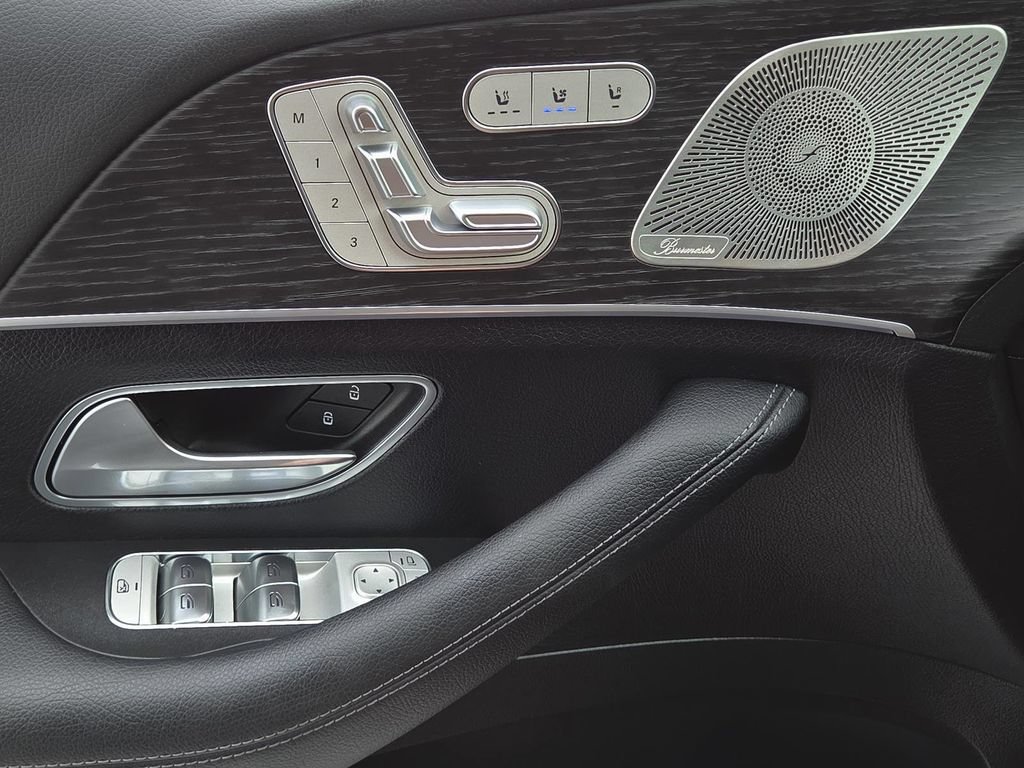 Used 2025 Mercedes-Benz GLE 350 4MATIC image 27